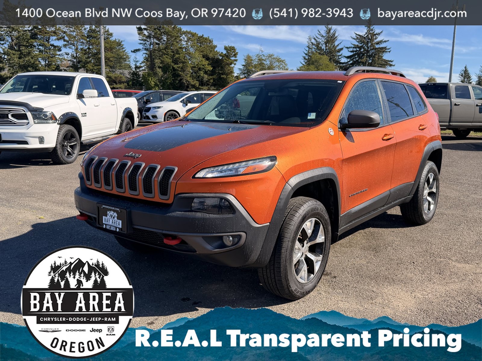 Used 2016 Jeep Cherokee Trailhawk w/ Leather Interior Group AWD/4WD image 1