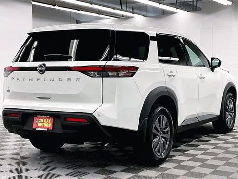 New 2025 Nissan Pathfinder S image 17
