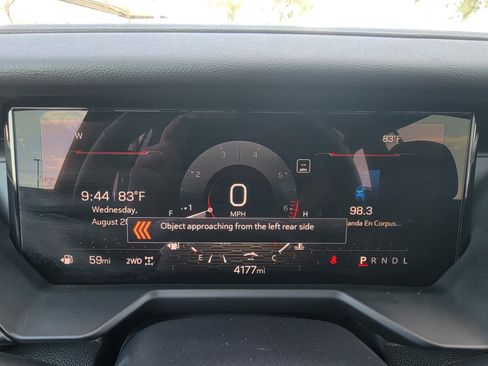 Used 2025 GMC Acadia Elevation image 22