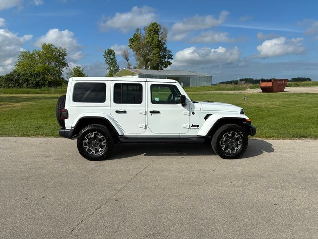 New 2026 Jeep Wrangler Unlimited Sahara AWD/4WD image 10