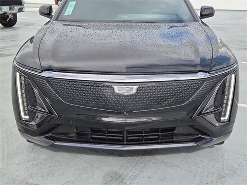 Certified 2024 Cadillac Lyriq Sport image 9