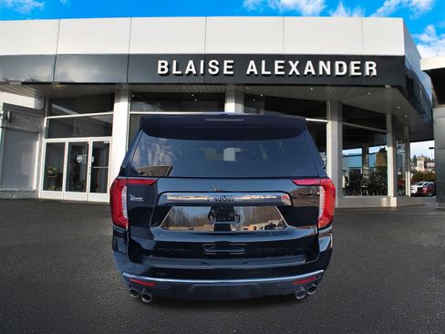 Used 2023 GMC Yukon XL Denali Ultimate image 6