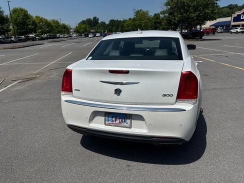 Used 2016 Chrysler 300 Limited AWD/4WD image 12