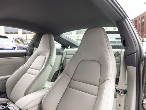 Certified 2024 Porsche 911 Carrera RWD image 5