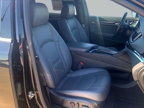 Certified 2023 Buick Enclave Essence AWD/4WD image 9