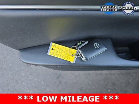 Used 2024 MAZDA MAZDA3 s image 23