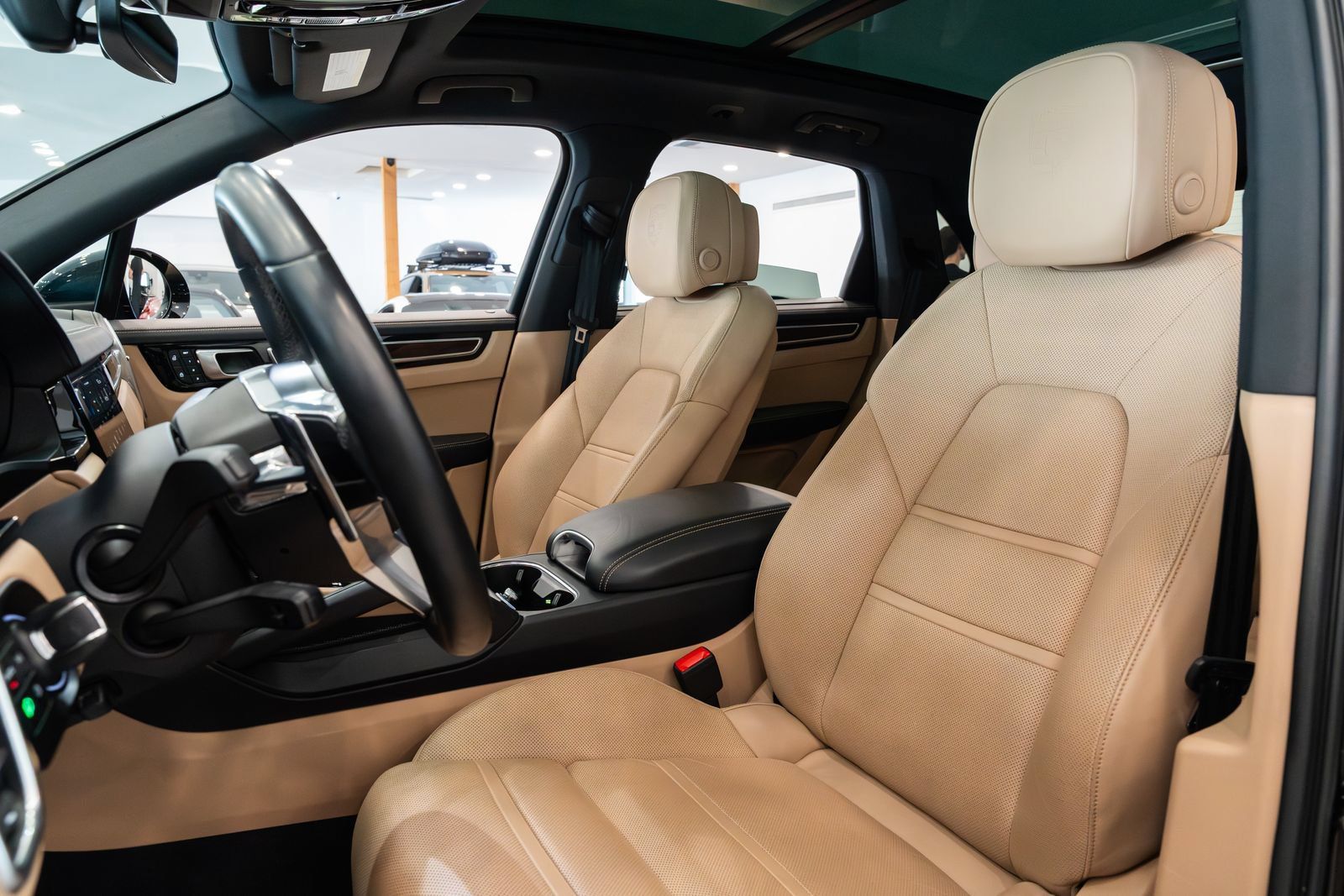 Used 2023 Porsche Cayenne S AWD/4WD image 19