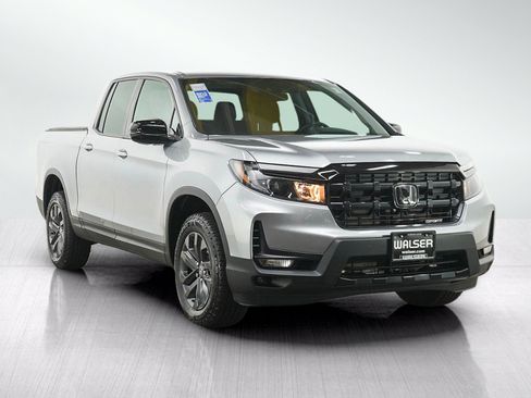 Used 2024 Honda Ridgeline Sport image 7