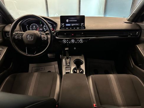 Used 2022 Honda Civic Sport image 9