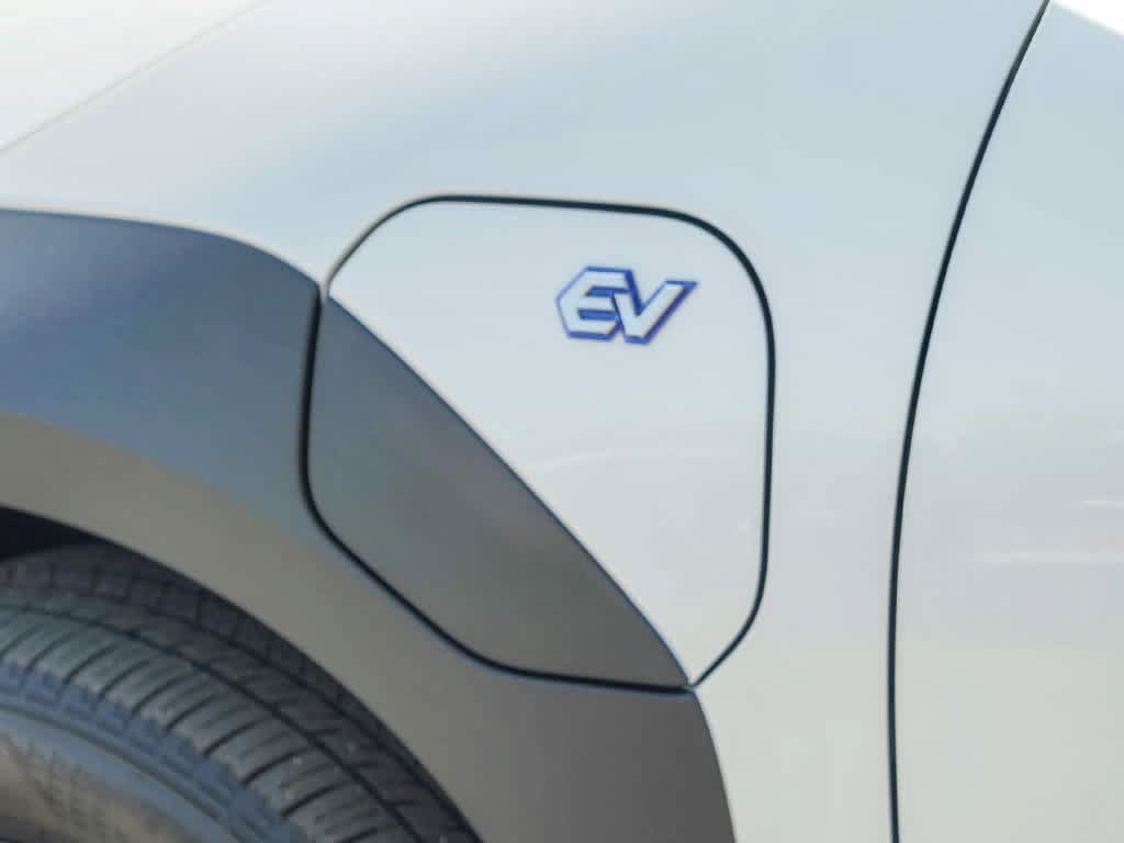 Used 2023 Subaru Solterra AWD image 11
