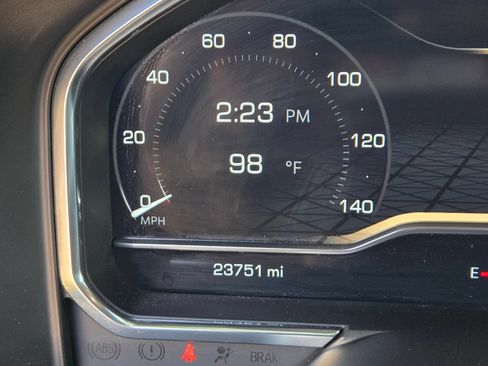 Used 2025 GMC Sierra 1500 AT4 w/ AT4 Premium Package AWD/4WD image 17