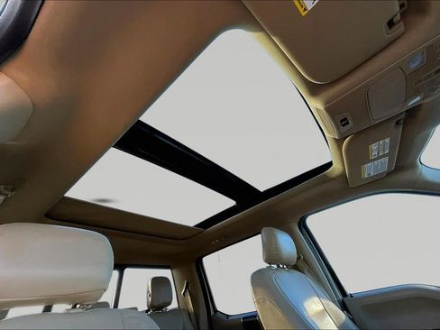 Used 2017 Ford F150 XLT w/ Equipment Group 302A Luxury image 15