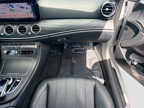 Used 2020 Mercedes-Benz E 350 Sedan image 17