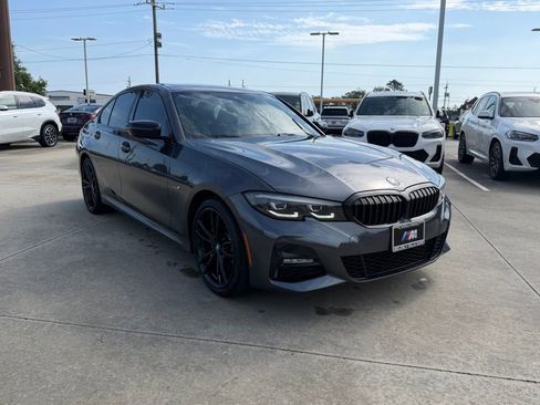 Used 2022 BMW 330e w/ M Sport Package RWD image 3
