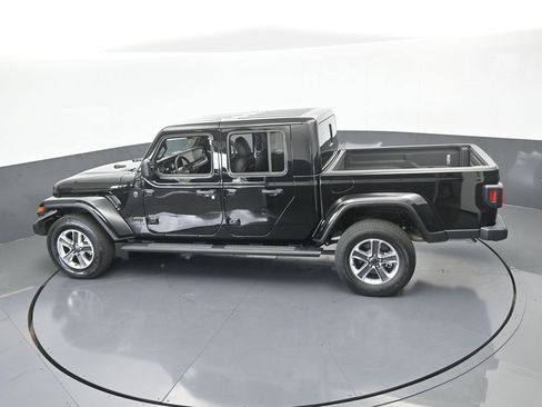Used 2024 Jeep Gladiator Sport w/ Premium Package image 50