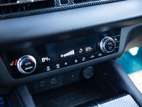 Used 2024 Mitsubishi Outlander SE image 14