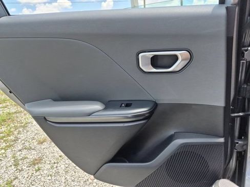 Used 2025 Kia K4 LXS FWD image 26
