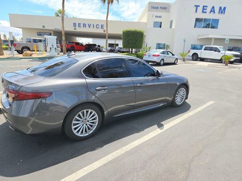 Used 2021 Alfa Romeo Giulia Sprint image 2