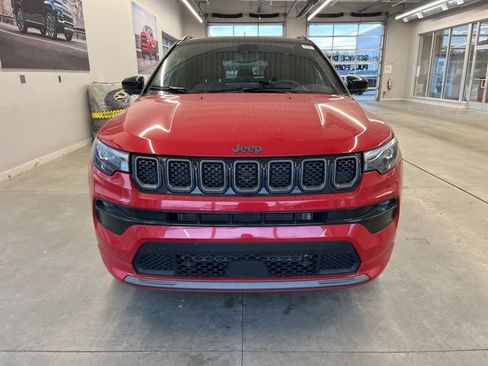 Certified 2023 Jeep Compass High Altitude w/ Driver Assist Group I image 2