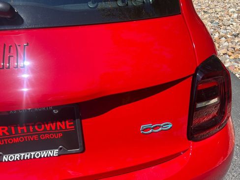 Used 2024 FIAT 500 e (RED) image 10