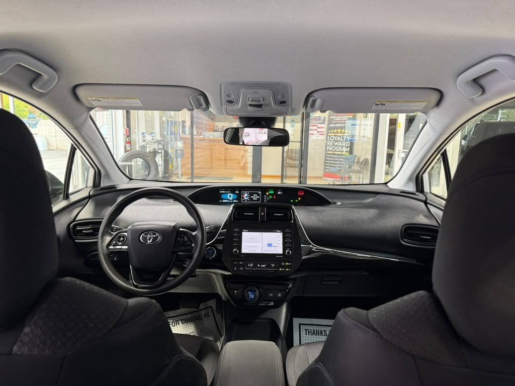 Used 2022 Toyota Prius LE FWD image 16