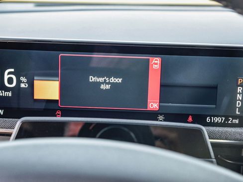 Used 2022 Ford Mustang Mach-E Premium image 25