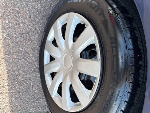 Used 2005 Toyota Camry LE FWD image 21