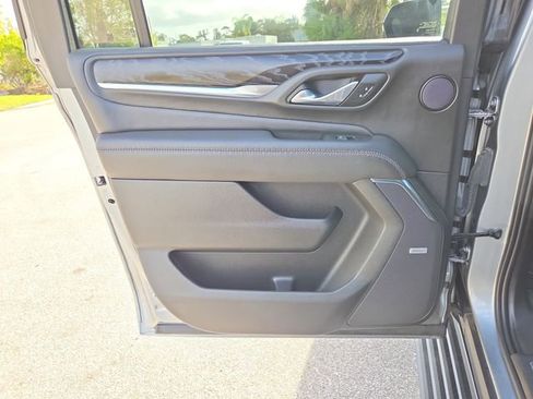 Certified 2023 GMC Yukon XL Denali w/ Denali Reserve Package image 11