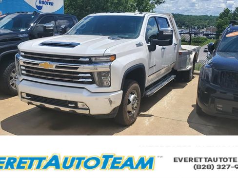 Used 2022 Chevrolet Silverado 3500 High Country AWD/4WD image 1