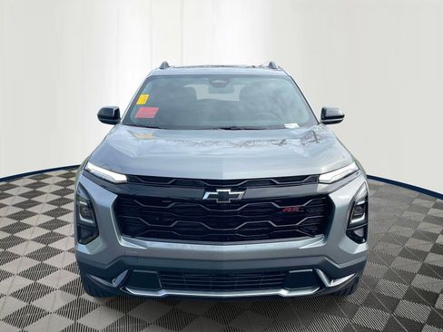 Used 2026 Chevrolet Equinox RS image 2