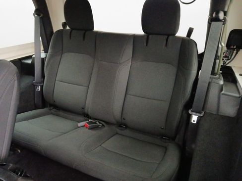 Used 2021 Jeep Wrangler Willys image 22