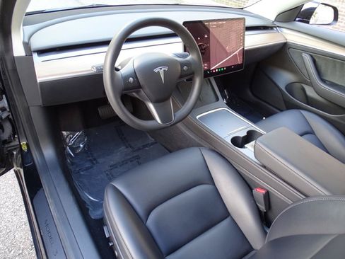 Used 2023 Tesla Model 3 Standard Range RWD image 32