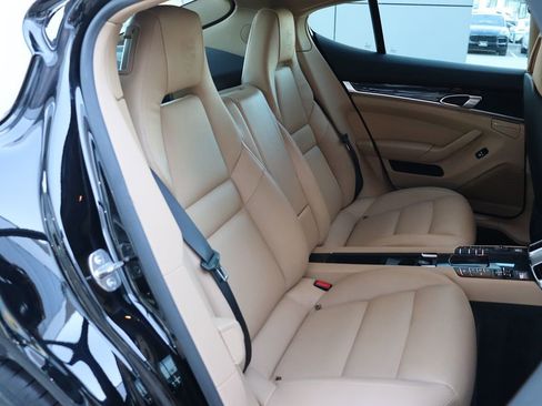 Used 2016 Porsche Panamera Edition w/ Premium Package Plus image 38