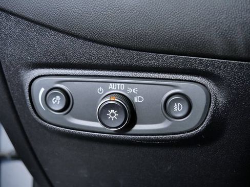 Used 2018 Chevrolet Equinox Premier AWD/4WD image 28