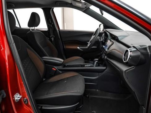 Used 2024 Nissan Kicks SR FWD image 31