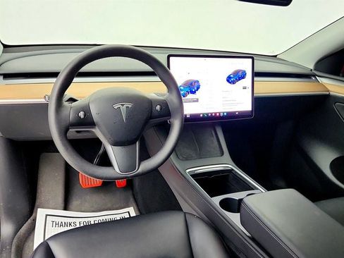 Used 2023 Tesla Model Y Long Range AWD/4WD image 12