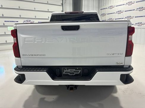 Used 2022 Chevrolet Silverado 1500 Custom RWD image 5