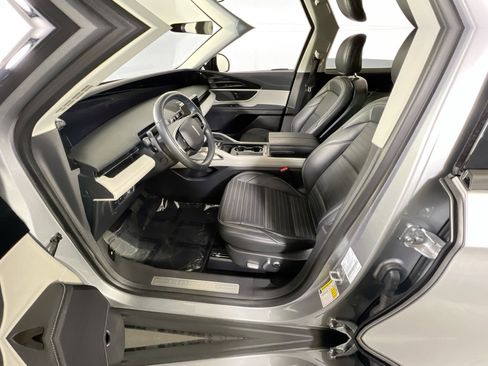 Used 2024 Lincoln Nautilus Reserve image 21