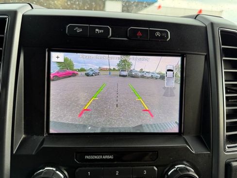 Used 2019 Ford F150 XLT w/ Equipment Group 302A Luxury AWD/4WD image 8