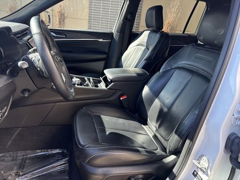 Used 2022 Jeep Grand Cherokee L Overland image 16