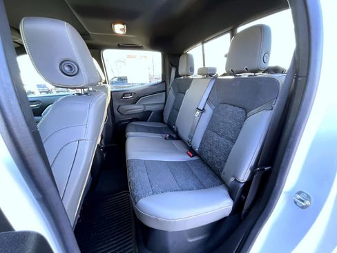 Used 2024 Chevrolet Colorado ZR2 w/ Technology Package image 20