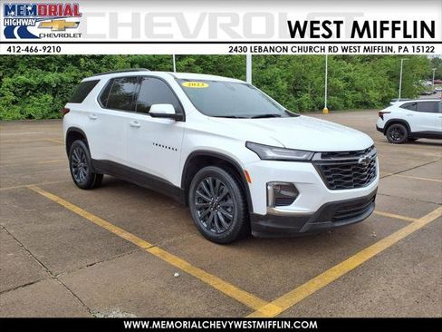 Used 2023 Chevrolet Traverse RS AWD/4WD image 1