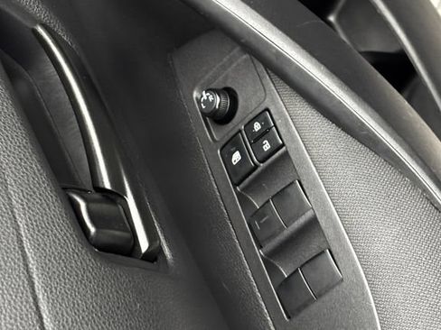 Used 2024 Toyota Corolla LE w/ LE Convenience Package FWD image 17
