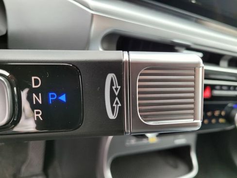 New 2026 Hyundai Ioniq 9 SEL image 19