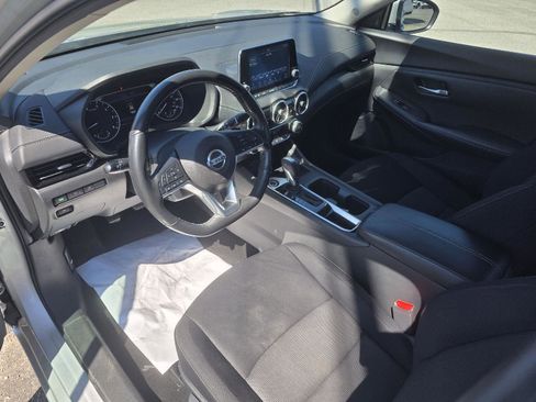 Used 2023 Nissan Sentra SV w/ All-Weather Package image 9