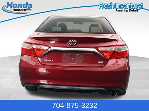 Used 2017 Toyota Camry SE FWD image 7