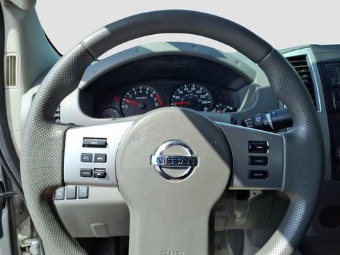 Used 2014 Nissan Frontier SV w/ SV Value Truck Package image 27