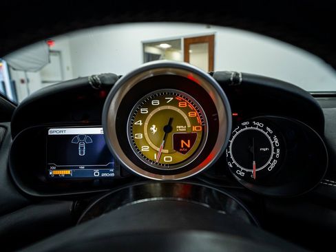 Used 2016 Ferrari California T image 46