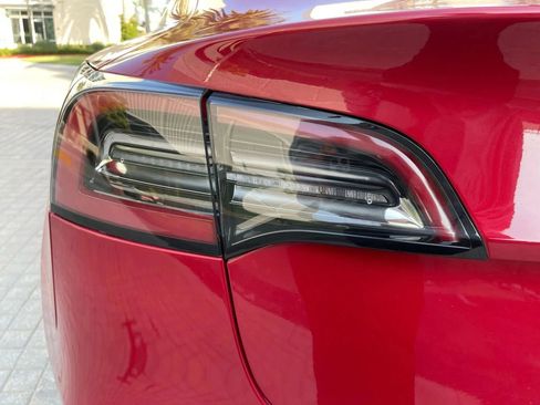 Used 2019 Tesla Model 3 Standard Range Plus image 42