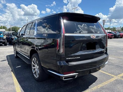 Used 2021 Cadillac Escalade ESV Premium Luxury Platinum AWD/4WD image 4